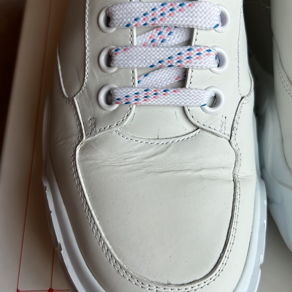 Alexander McQueen Sneaker - Picture 5 of 10